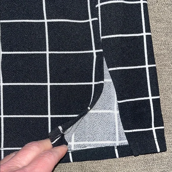 SHEIN Black and White Checkered Skirt Set - Picture 5 of 6